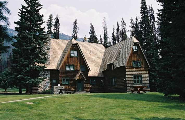 Manning Park Resort 3*